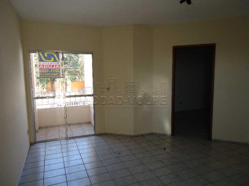 Alugar Apartamento / Padrão em Bauru R$ 750,00 - Foto 1