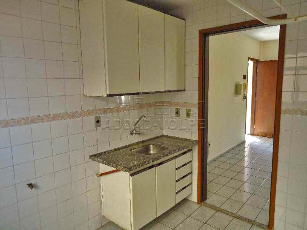 Alugar Apartamento / Padrão em Bauru R$ 750,00 - Foto 4
