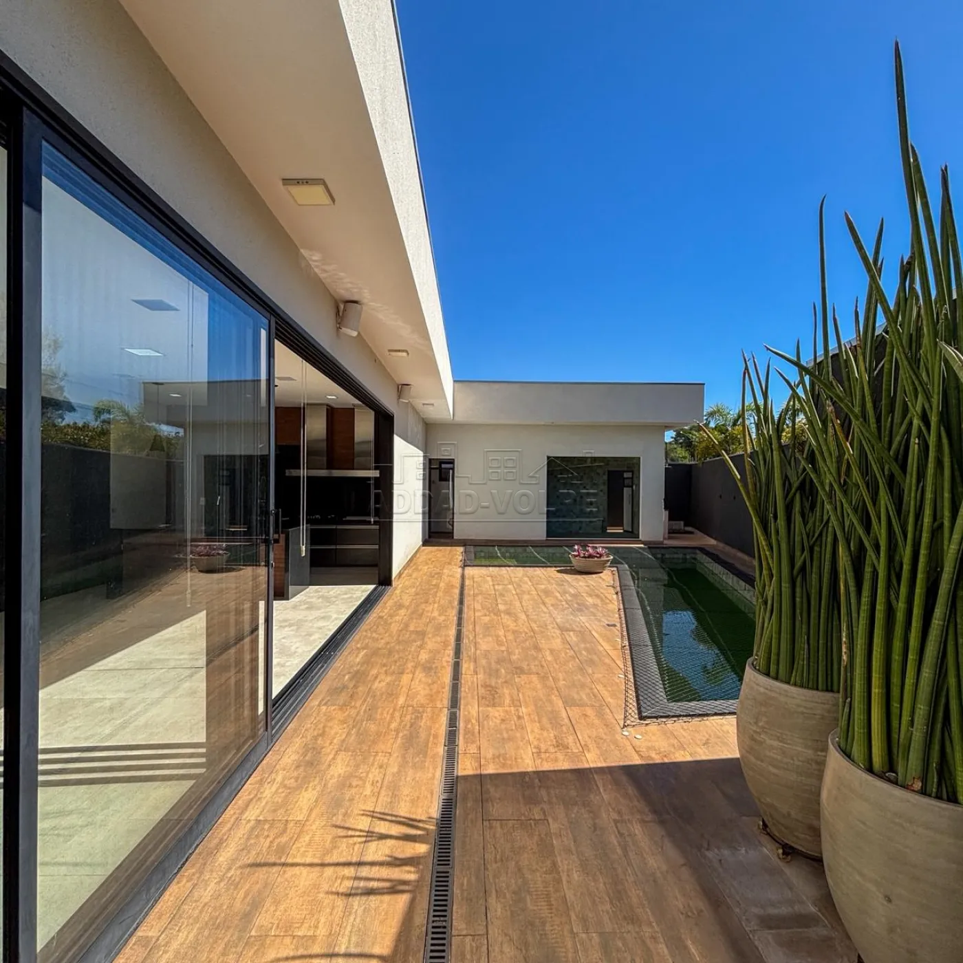 Alugar Casa / Condomínio em Bauru R$ 15.000,00 - Foto 1