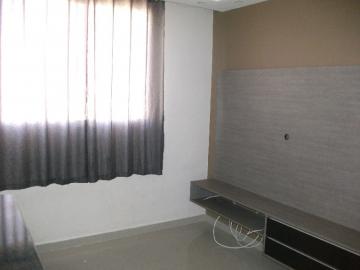 Alugar Apartamento / Padrão em Bauru. apenas R$ 170.000,00