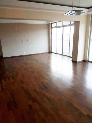 Alugar Apartamento / Padrão em Bauru. apenas R$ 700.000,00