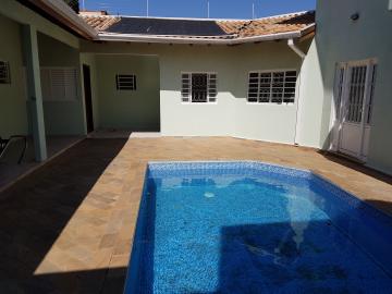 Alugar Casa / Padrão em Bauru. apenas R$ 1.350.000,00