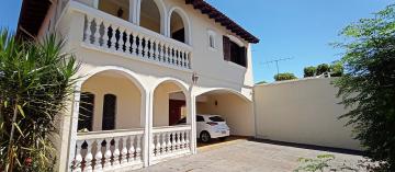 Alugar Casa / Padrão em Bauru. apenas R$ 795.000,00
