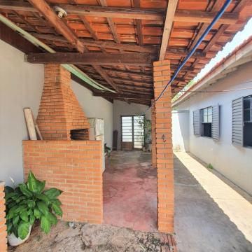 Alugar Casa / Padrão em Bauru. apenas R$ 280.000,00