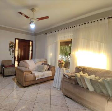 Alugar Casa / Padrão em Bauru. apenas R$ 800.000,00