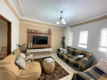 Alugar Casa / Padrão em Bauru. apenas R$ 450.000,00