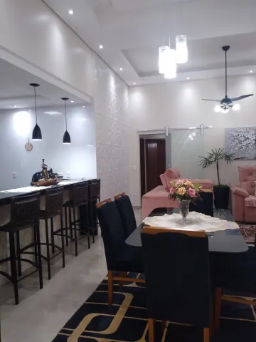 Alugar Casa / Padrão em Bauru. apenas R$ 900.000,00