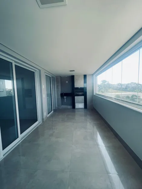 Alugar Apartamento / Padrão em Bauru. apenas R$ 1.100.000,00