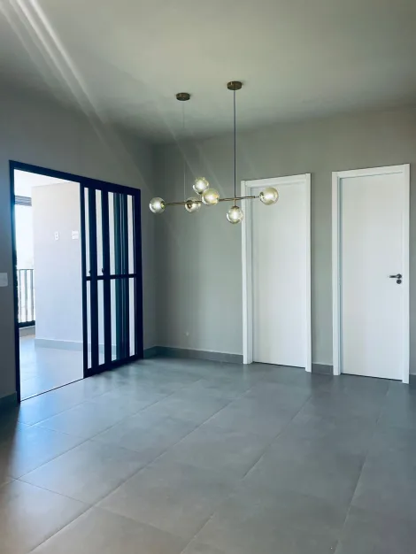 Alugar Apartamento / Padrão em Bauru. apenas R$ 680.000,00