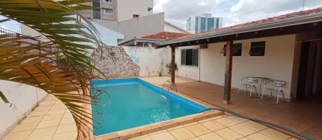 Alugar Casa / Padrão em Bauru. apenas R$ 690.000,00