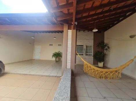 Alugar Casa / Padrão em Bauru. apenas R$ 610.000,00