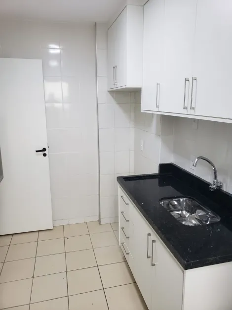 Alugar Apartamento / Padrão em Bauru. apenas R$ 345.000,00