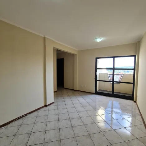 Alugar Apartamento / Padrão em Bauru. apenas R$ 165.000,00