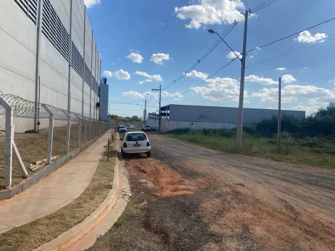 Alugar Terreno / Padrão em Bauru. apenas R$ 1.230.000,00