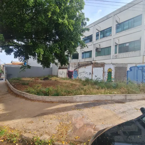 Alugar Terreno / Padrão em Bauru. apenas R$ 287.000,00