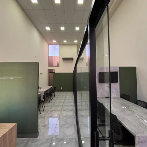 imagem 4 - Salão comercial com recuo para estacionamento, frente envidraçada, próximo ao Bauru Shopping imagem 4 - Salão comercial com recuo para estacionamento, frente envidraçada, próximo ao Bauru Shopping
