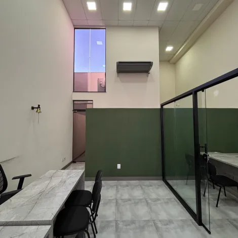 imagem 5 - Salão comercial com recuo para estacionamento, frente envidraçada, próximo ao Bauru Shopping imagem 5 - Salão comercial com recuo para estacionamento, frente envidraçada, próximo ao Bauru Shopping